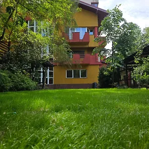 Apartament Simple National Arena Self Check In, Bucureşti