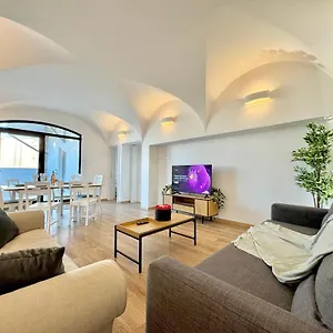Apartament Victoriei Two Bedroom, Bucureşti